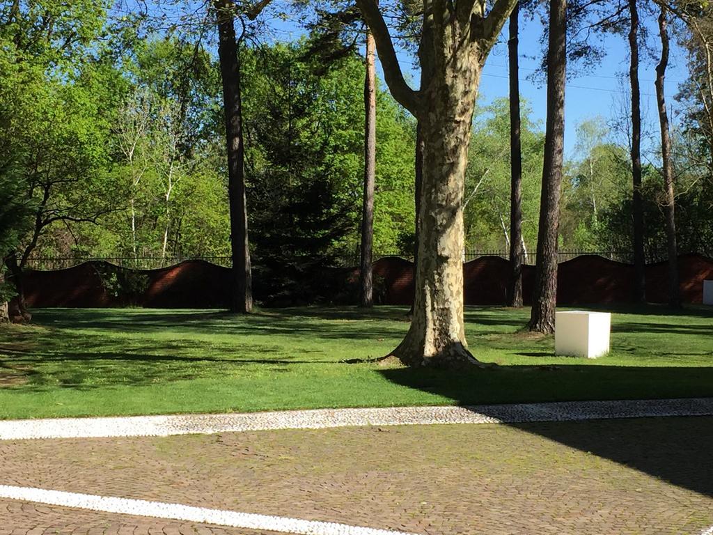 Bed&Garden Bed and Breakfast Cesate Buitenkant foto