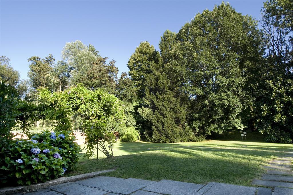 Bed&Garden Bed and Breakfast Cesate Buitenkant foto