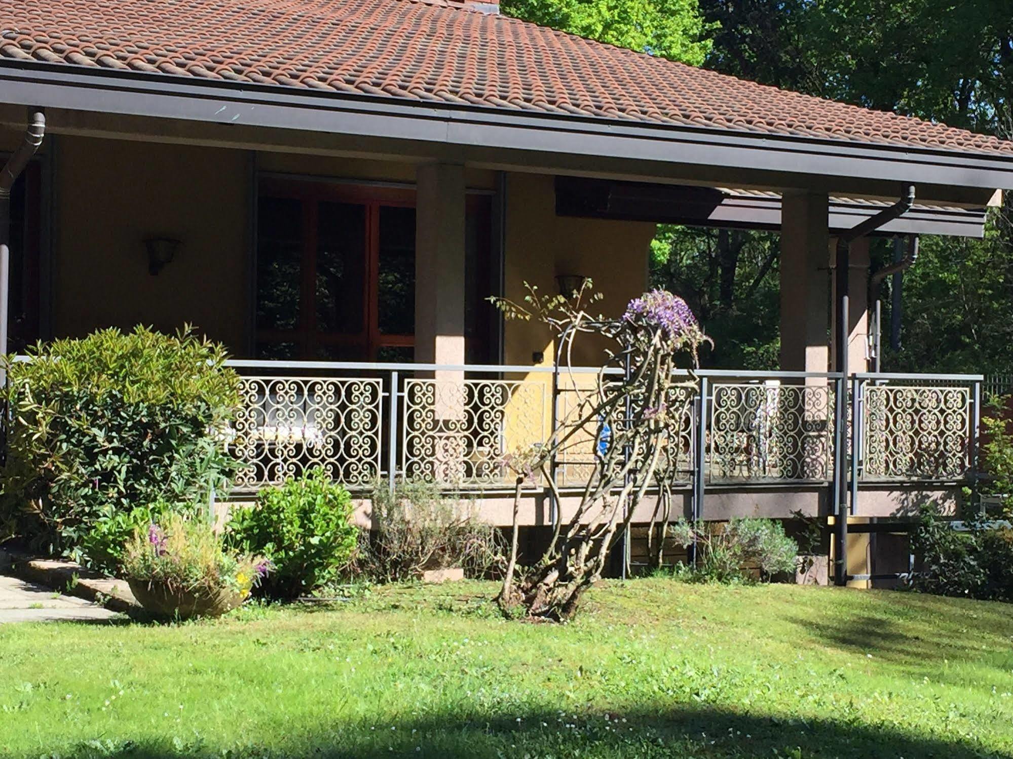Bed&Garden Bed and Breakfast Cesate Buitenkant foto
